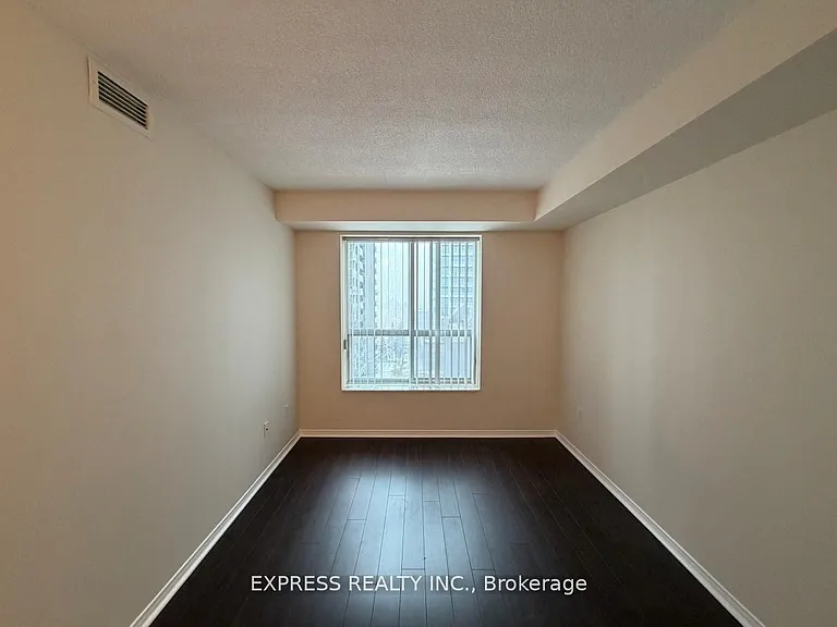 29 Pemberton Ave #809 — Photo 10