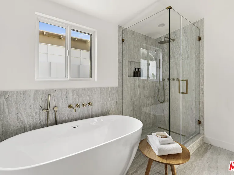 4600 Don Quixote Dr — Photo 38