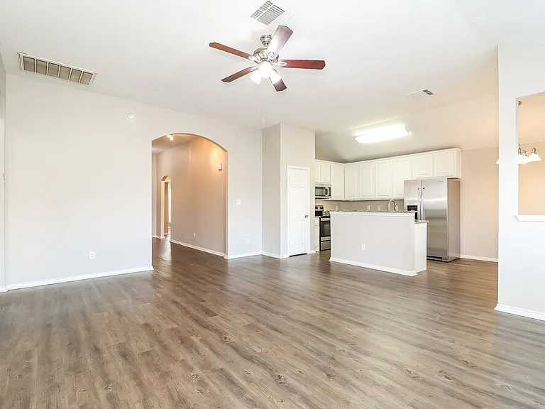 9308 Cynthia Ct — Photo 8