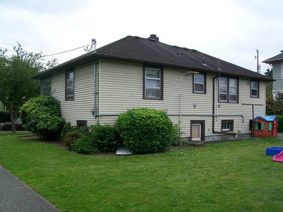 2nd image of 854 S Thistle St