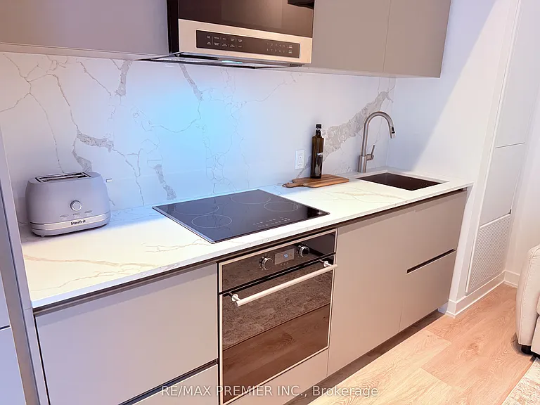 110 Broadway Ave #410S — Photo 7