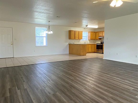 3rd image of 4406 Bobbie Ann Dr