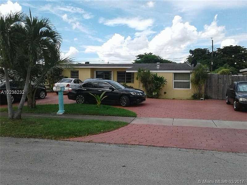 2nd image of 4124 SW 97th Ct