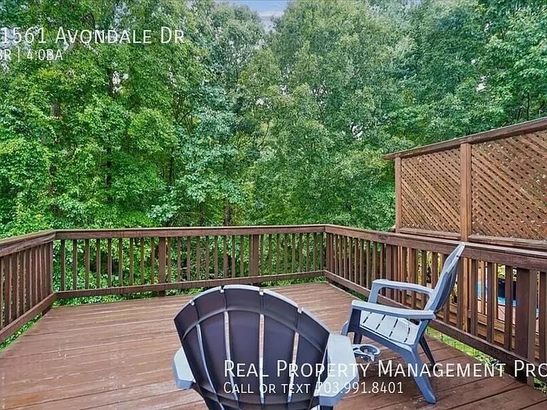 11561 Avondale Dr — Photo 3