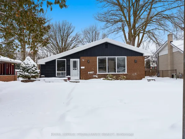 94 Rollins Dr, Belleville, ON K8N 4J5