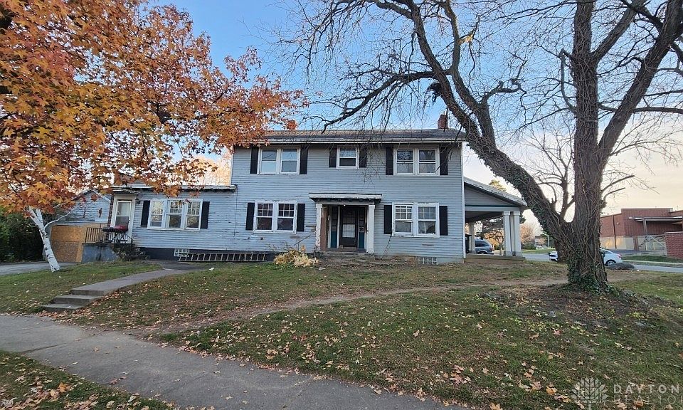 1st image of 24 W Parkwood Dr