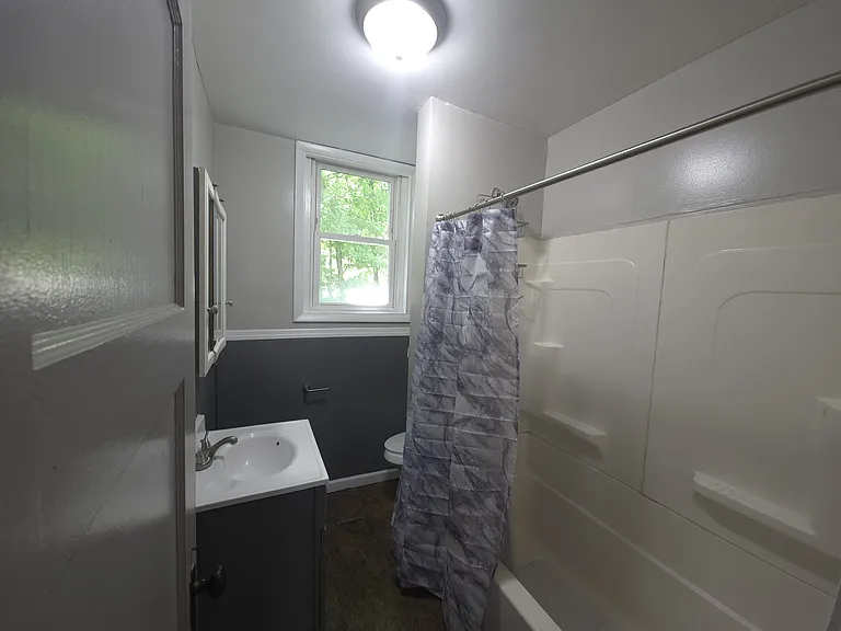 528 Wall Ave #2 — Photo 10