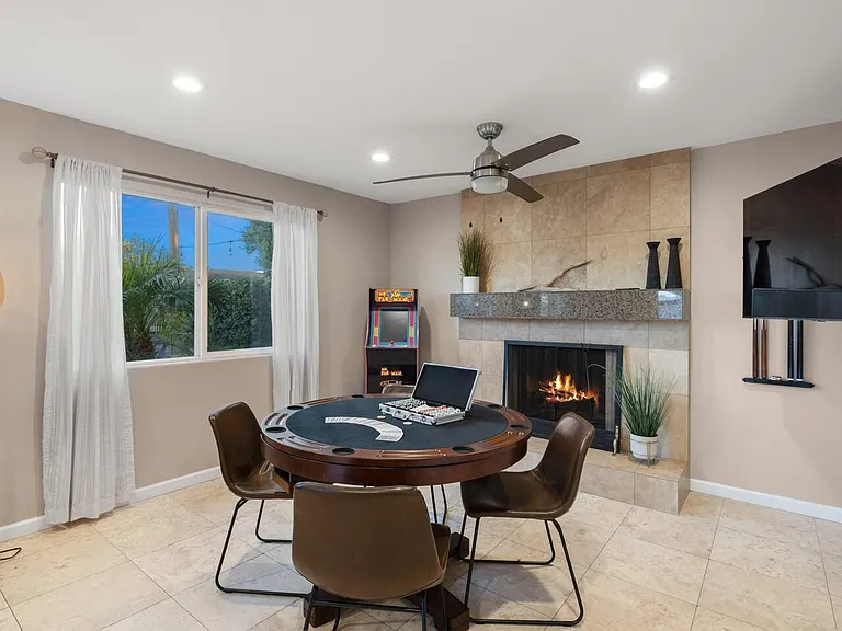 6419 E Cambridge Ave — Photo 11