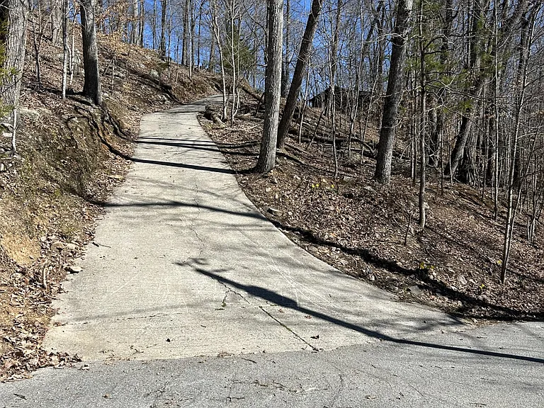 127 Tower Dr — Photo 5