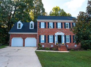 5 Long Cove Ct, Greensboro, NC 27407