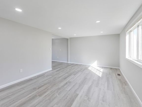 5th image of 18948 Quail Valley Blvd