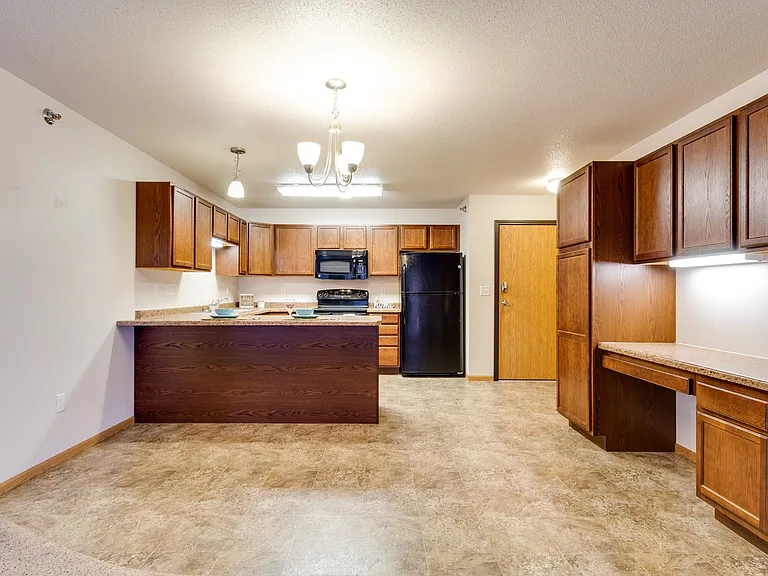 Westport Apartments — Photo 29