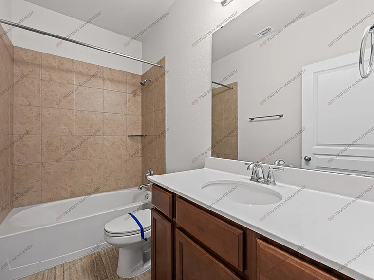 727 Cross Dr — Photo 7