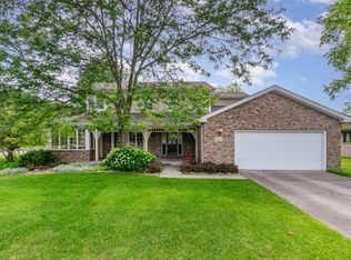 18554 Country Ln, Lansing, IL