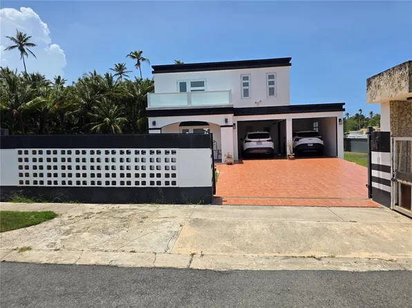 6690 ALBACORA, VEGA ALTA, PR 00692