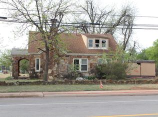 111 S 7th Ave, Munday, TX 76371