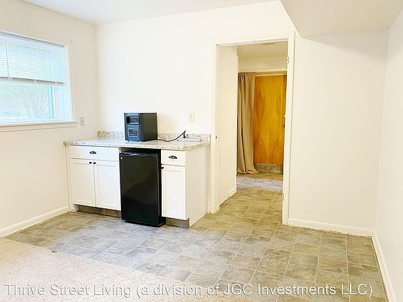 2nd image of 330 S 37th St APT 1B