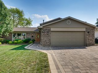 503 W Weathersfield Way, Schaumburg, IL 60193