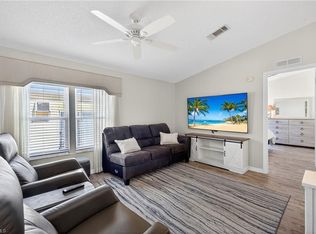 10390 Wales LOOP, BONITA SPRINGS, FL 34135