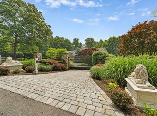 80 Peachcroft Dr, Bernardsville, NJ 07924