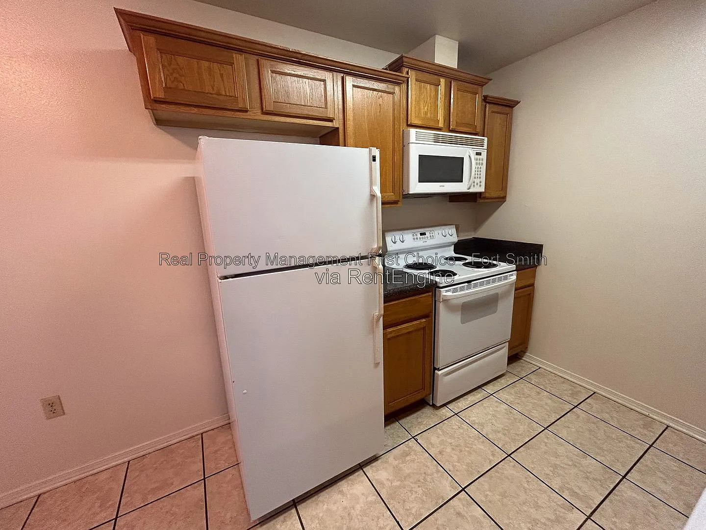 3 bed, 2.0 bath, 1050 sqft, $925 — Photo 4