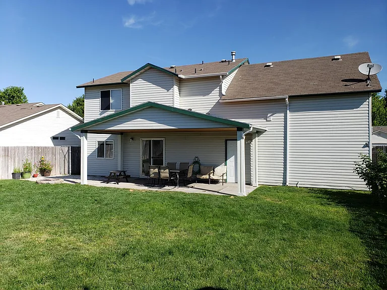 8631 W Wall Dr — Photo 2