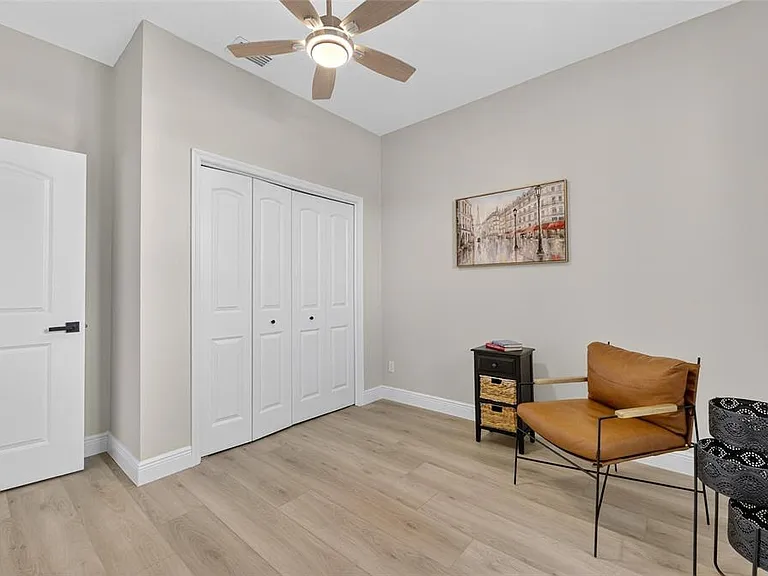1103 Villeroy Dr — Photo 19