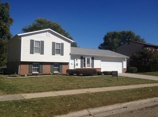 1824 Cherrywood Dr, Newark, OH 43055