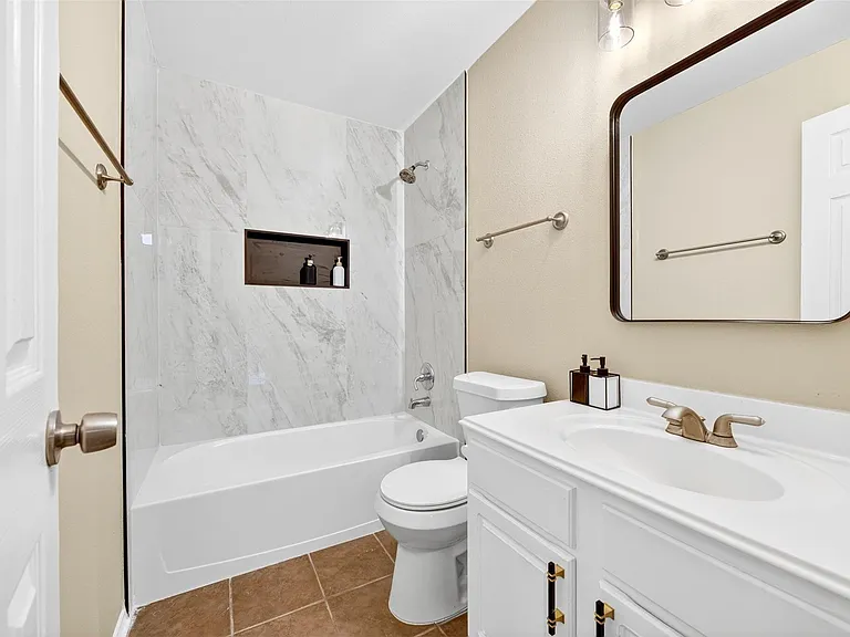 11526 Socorro Ln — Photo 29