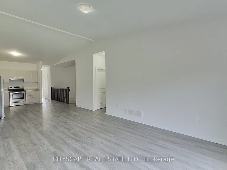 550 Grey St #28 — Photo 18