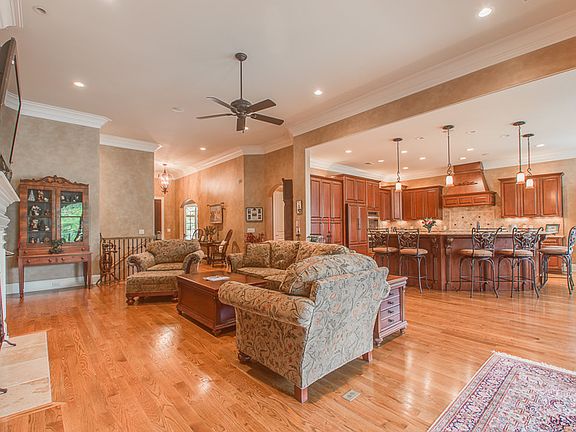 5th image of 1146 Landing Ct