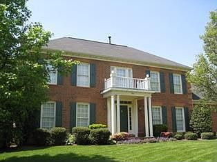 1st image of 104 Sandgate Ct