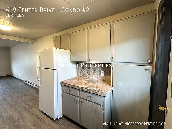 2nd image of 619 Center Dr #2