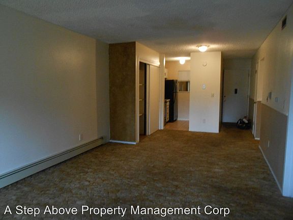 2nd image of 3146 Lakeside Dr APT 110