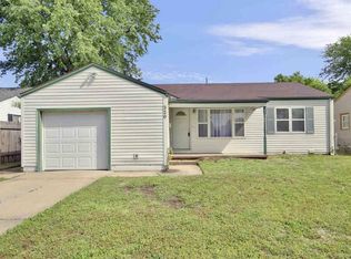 320 W Carlyle St, Wichita, KS 67217