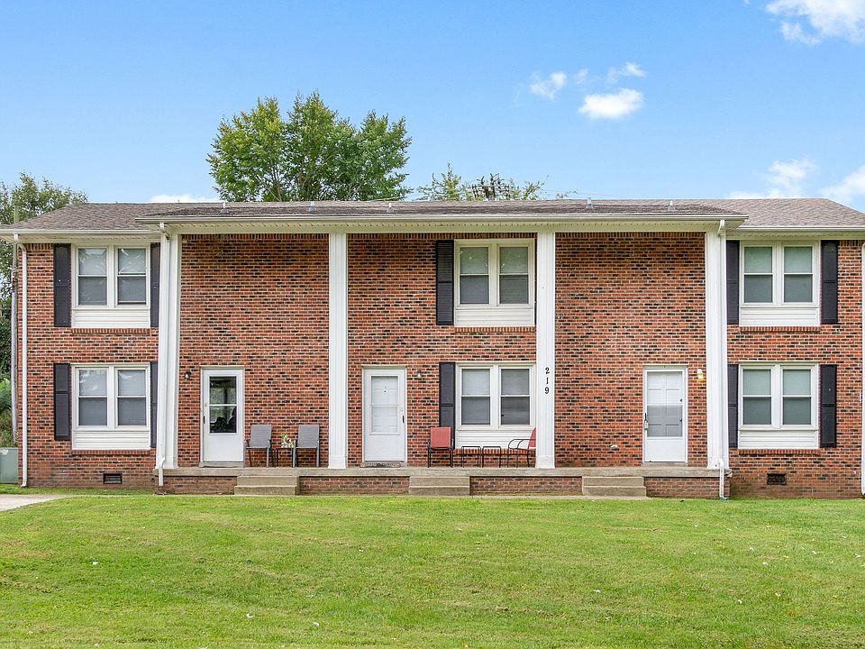 1st image of 219 Taft Dr Unit 3