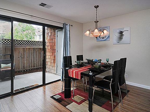 3rd image of 1306 La Terrace Cir