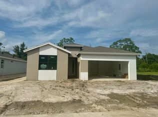 8720 SW Kanner Oaks Dr, Stuart, FL 34997