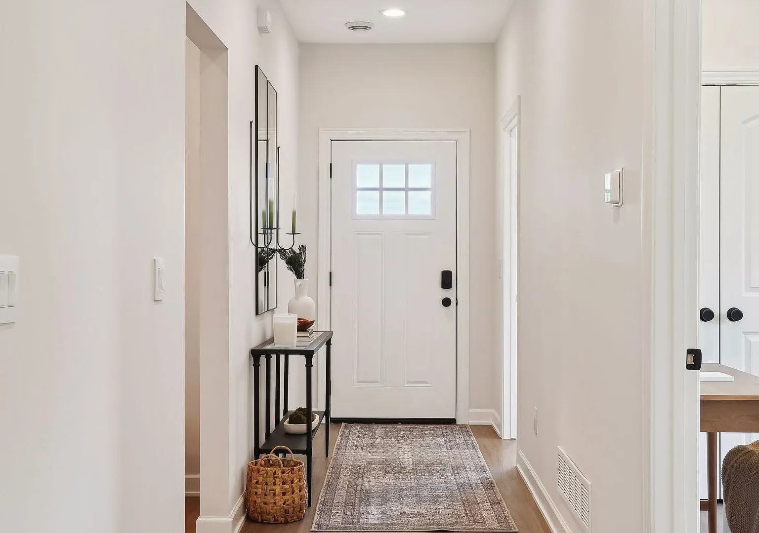 3 Bedroom Twin Home With Extras — Photo 4