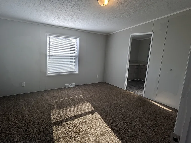 Oakridge Estates — Photo 19