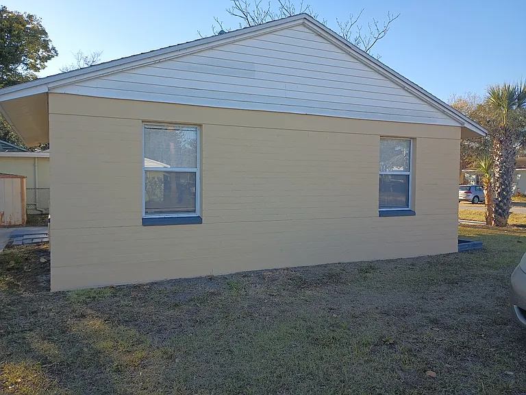 787 Orange St — Photo 5