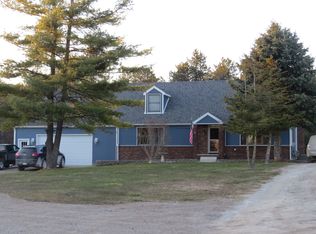 5046 Davis Rd, Saint Clair, MI 48079