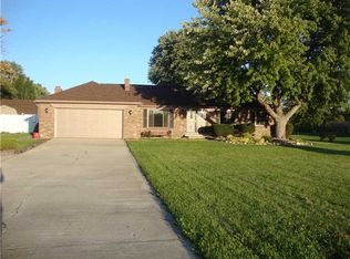 4119 N Graham Rd, Whiteland, IN 46184