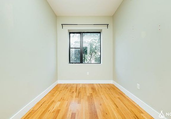 5th image of 263 Melrose St #2K
