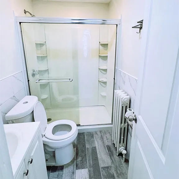 378 Chelsea St #2 — Photo 7