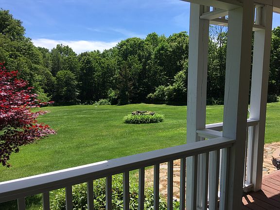 4th image of 74 Whiskers Ln