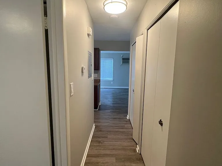 550 Rosewood St — Photo 9