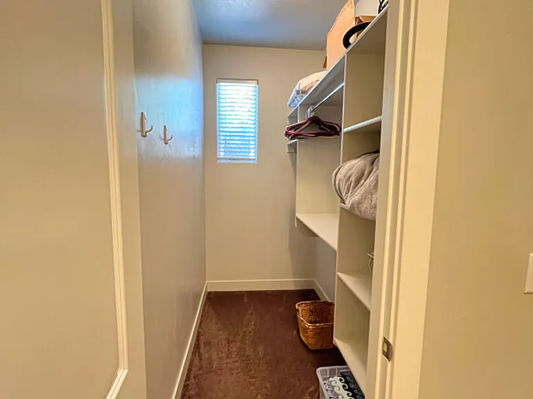 N Coral Ridge Dr — Photo 15