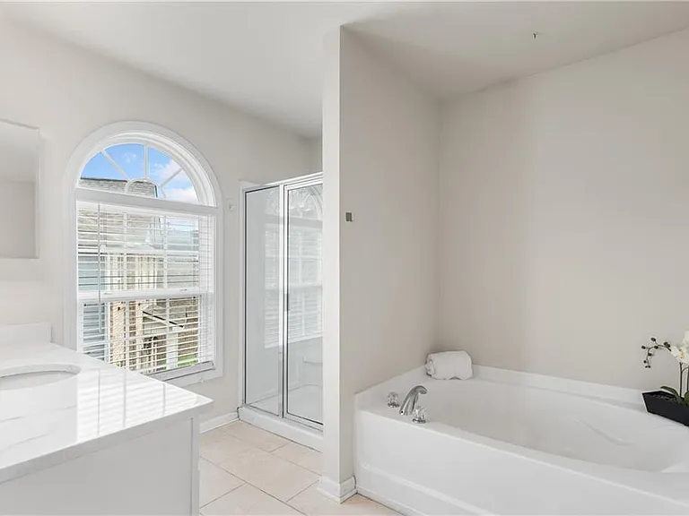 5325 Plymouth Pl — Photo 35