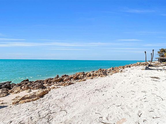 3rd image of 4001 Casey Key Rd